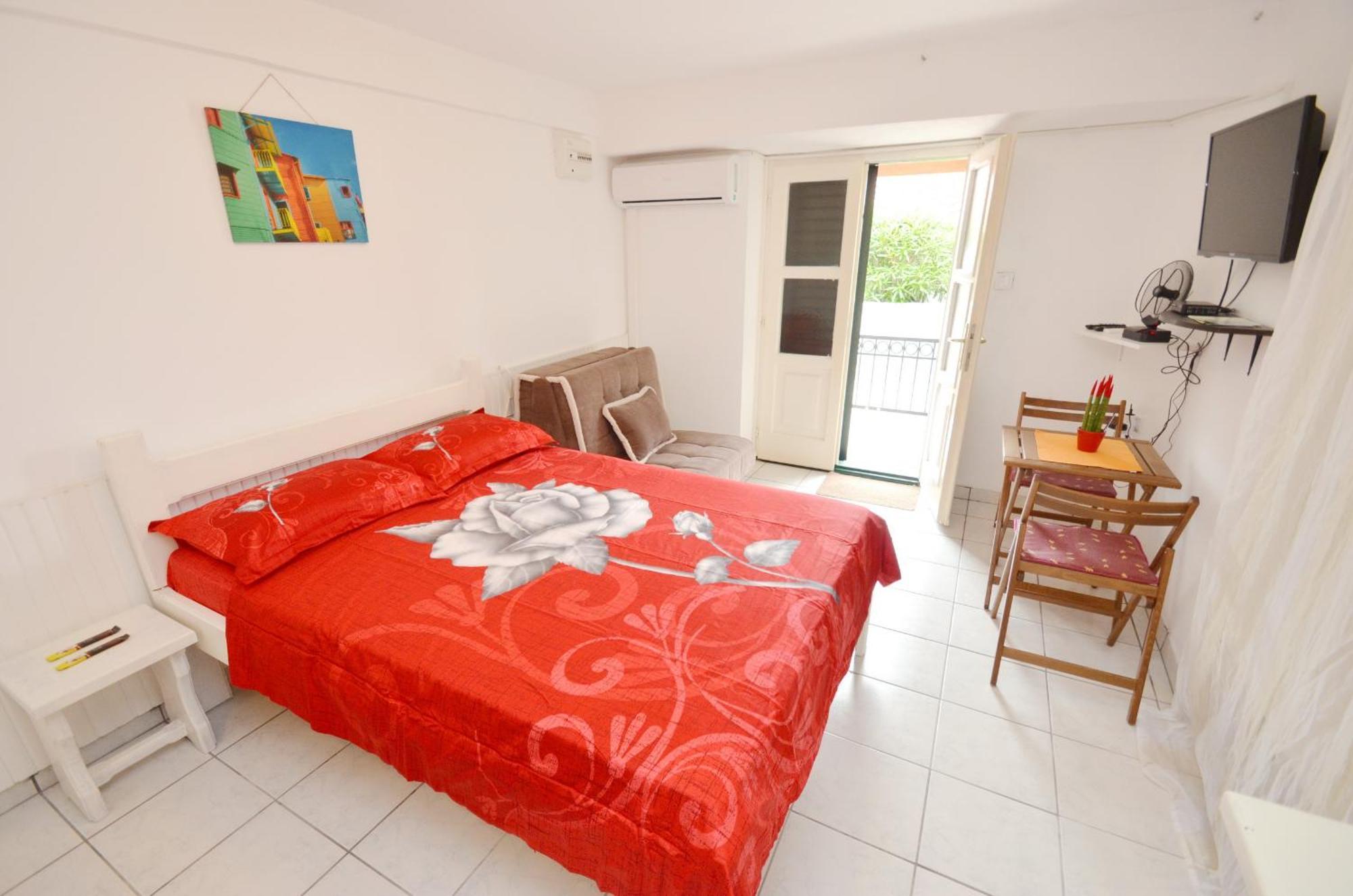 Leut Stone Residence Tivat Cameră foto