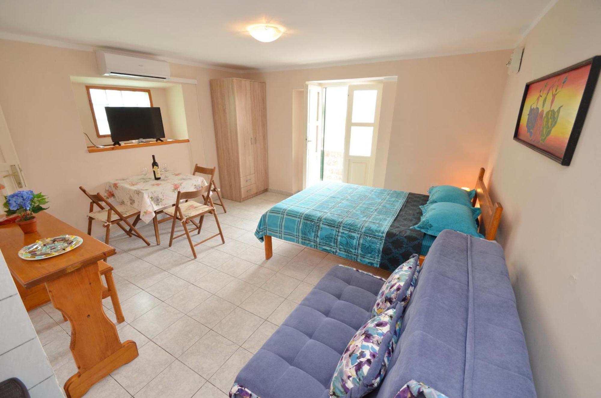 Leut Stone Residence Tivat Cameră foto